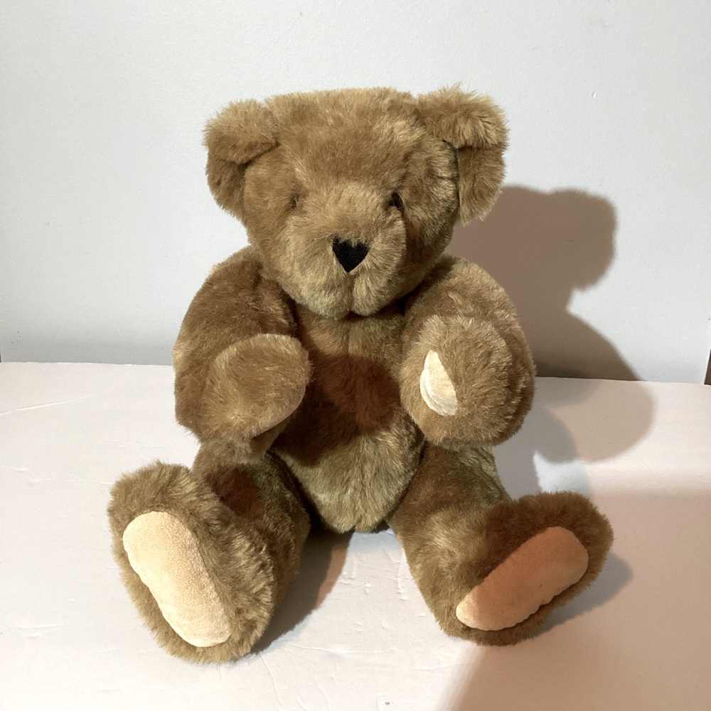 Vermont Teddy Bear, Vintage, classic & timeless, collectible, movable arms/legs